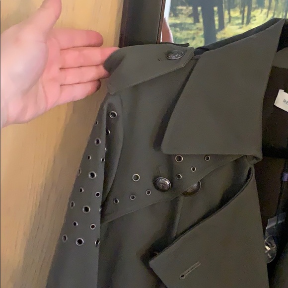 Rebecca Minkoff Army green trench coat w/grommets - Picture 3 of 9